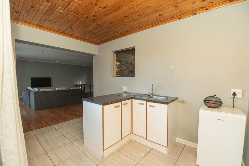 5 Bedroom Property for Sale in Bluewater Bay Eastern Cape
